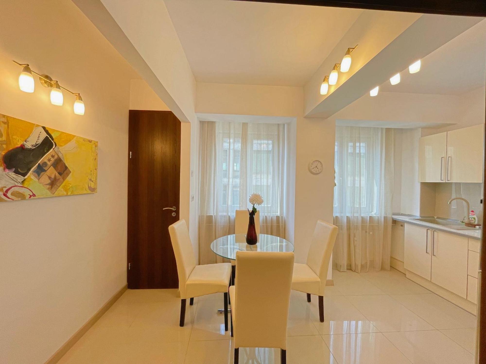 Relax Old Town Apartment Oradea Exterior foto